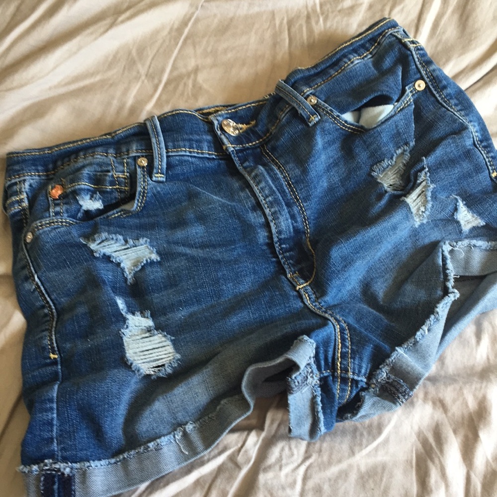Denizen from Levi’s High Rise Shorty Shorts